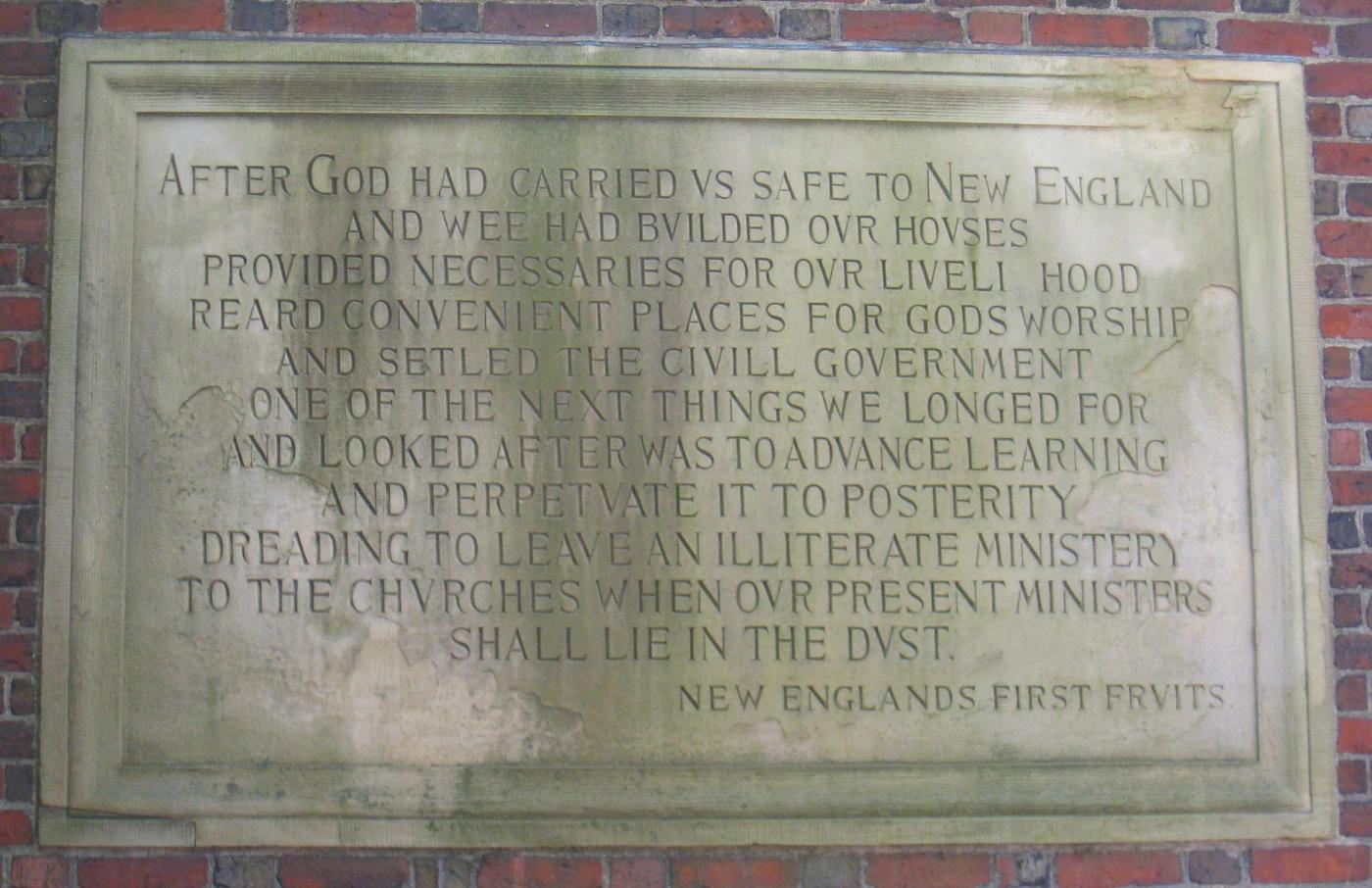 Tấm bảng New England's First Fruits, Đại học Harvard, Cambridge, Massachusetts, Hoa Kỳ, được xem là một trong những tài liệu PR đầu tiên.