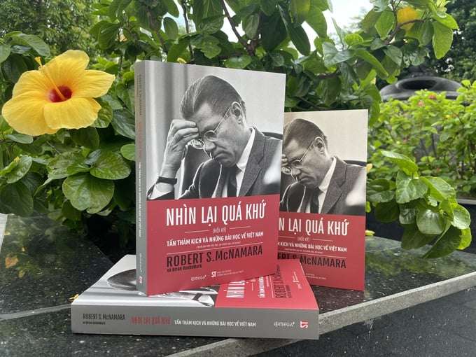 ‘Nhìn lại quá khứ’: Sự thật không né tránh và bài học không được quên