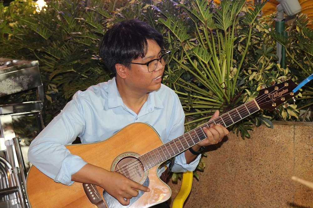 TLai Band: Âm nhạc là ánh sáng &#8211; Hành trình đánh thức trái tim